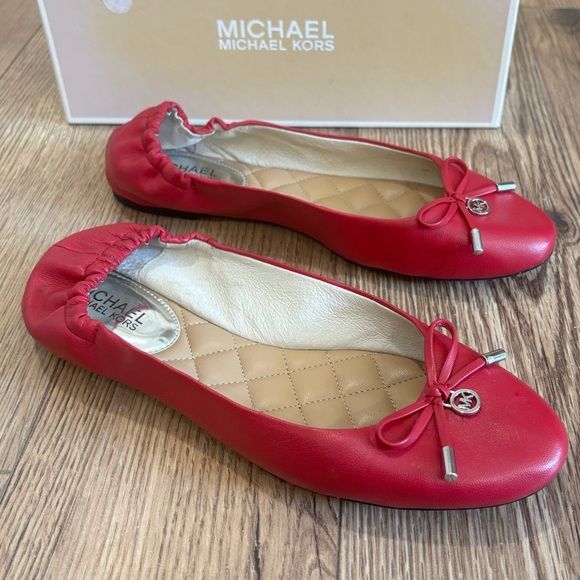 Michael Kors Melody Ballet Shoes In Chili Red Size 9 M - Picture 1 of 6